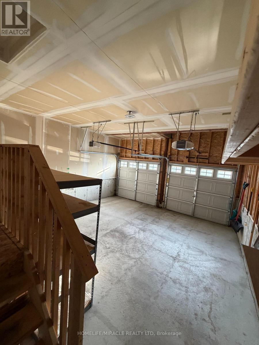148 MILBY CRESCENT - 7