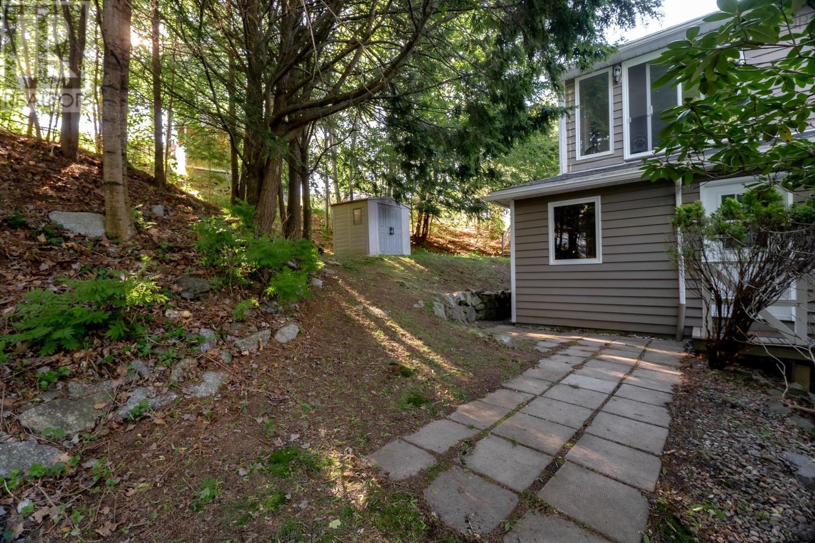 61 Donaldson Avenue - 44
