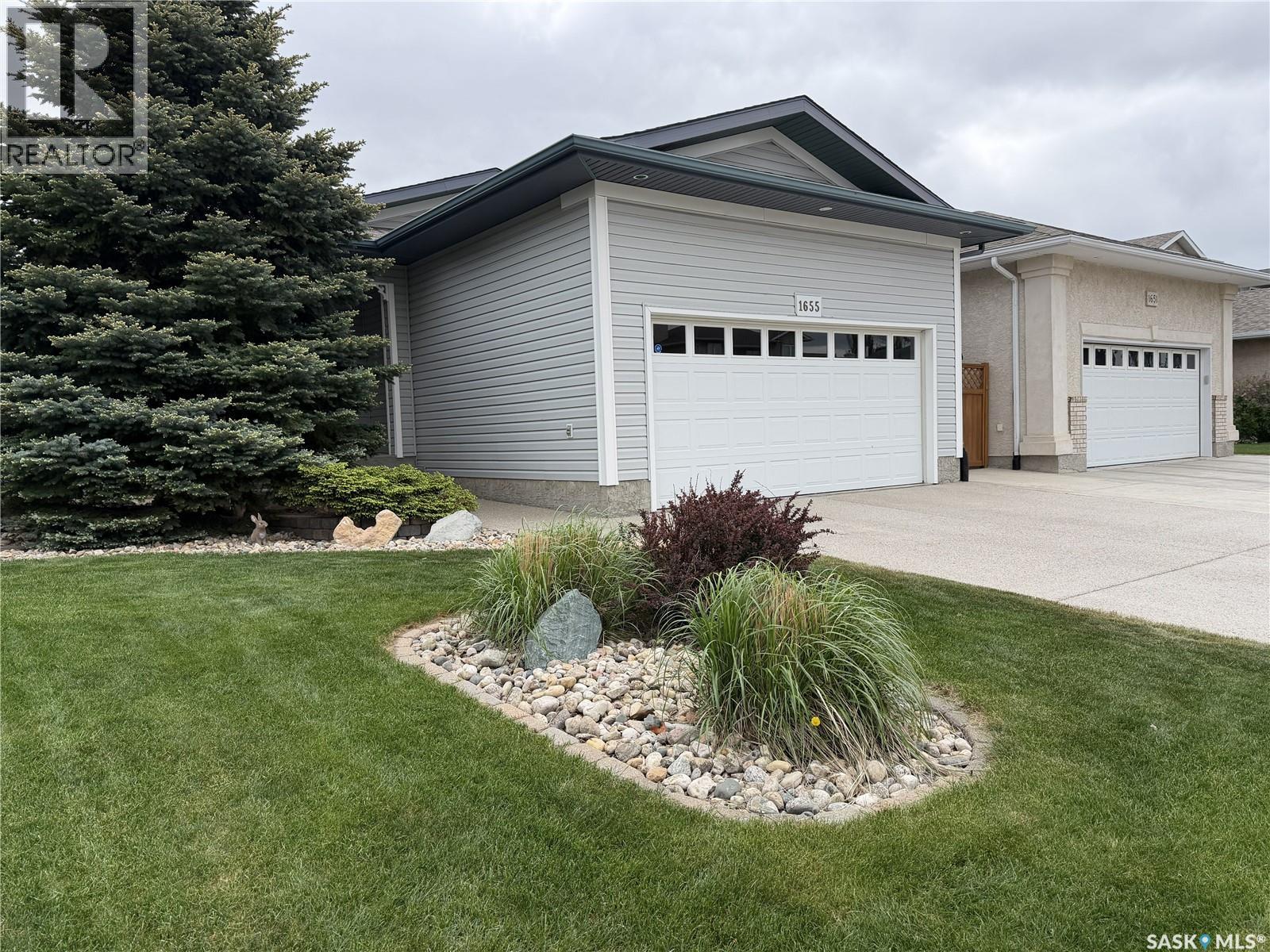 1655 Wingert DRIVE - 2
