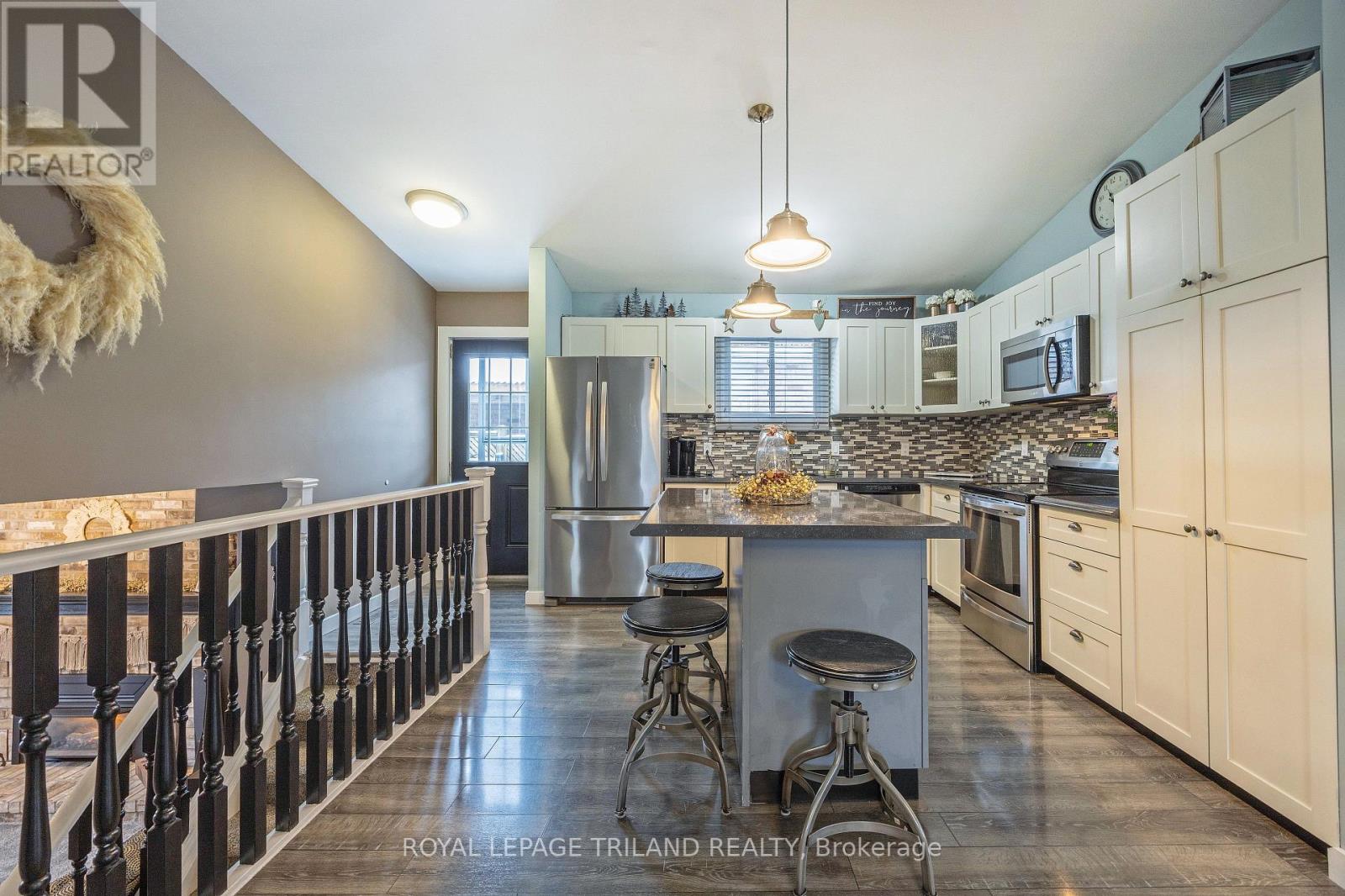 252 JOSSELYN DRIVE - 11