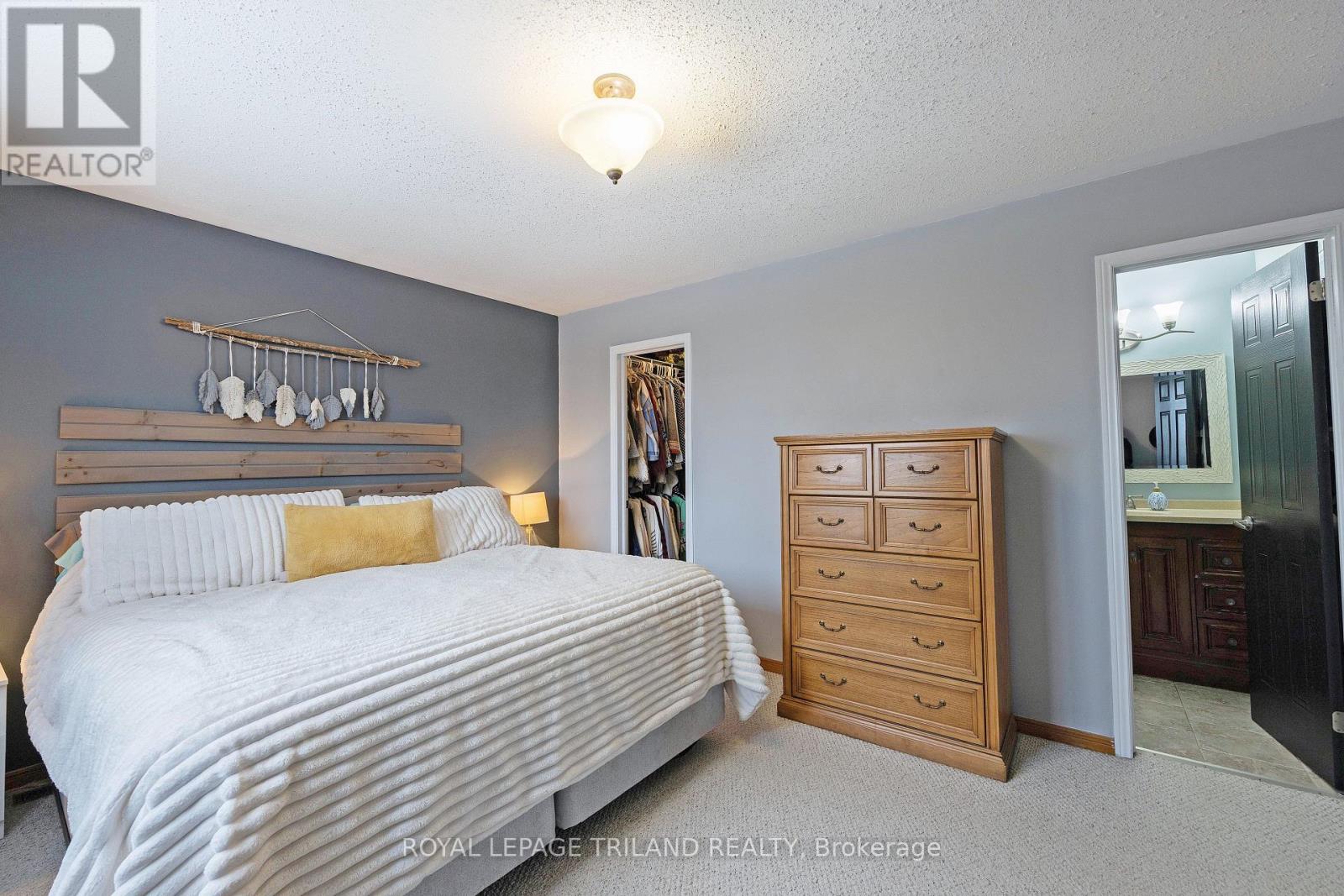252 JOSSELYN DRIVE - 17