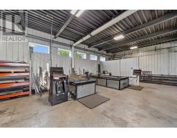 5611 Mcgillivray Drive, Lucan Biddulph, ON N0M2J0 Photo 44