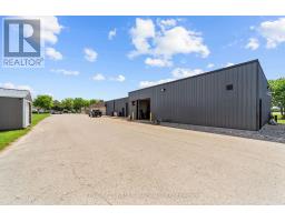 5611 Mcgillivray Drive, Lucan Biddulph, ON N0M2J0 Photo 8
