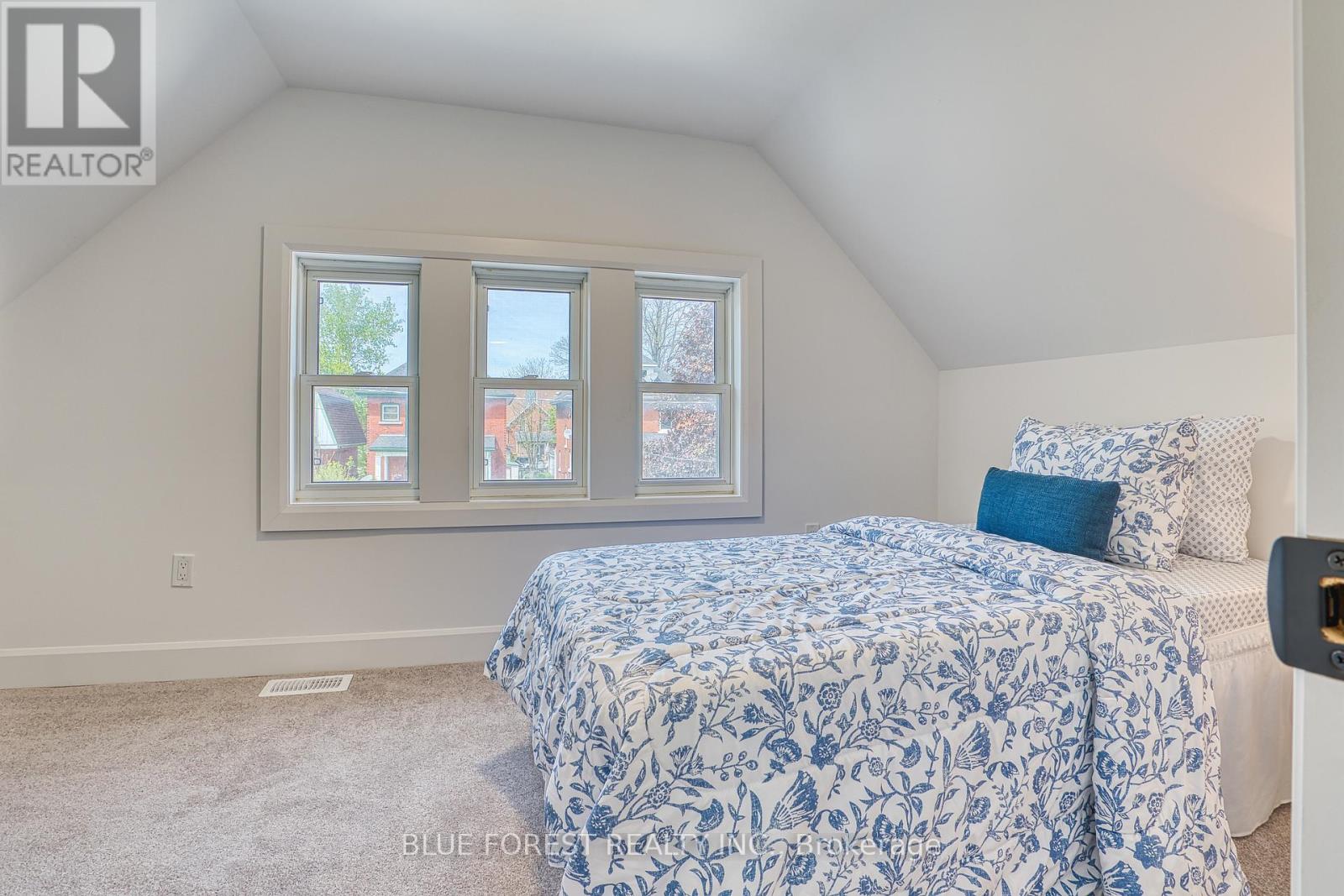 471 ALBERT STREET - 17