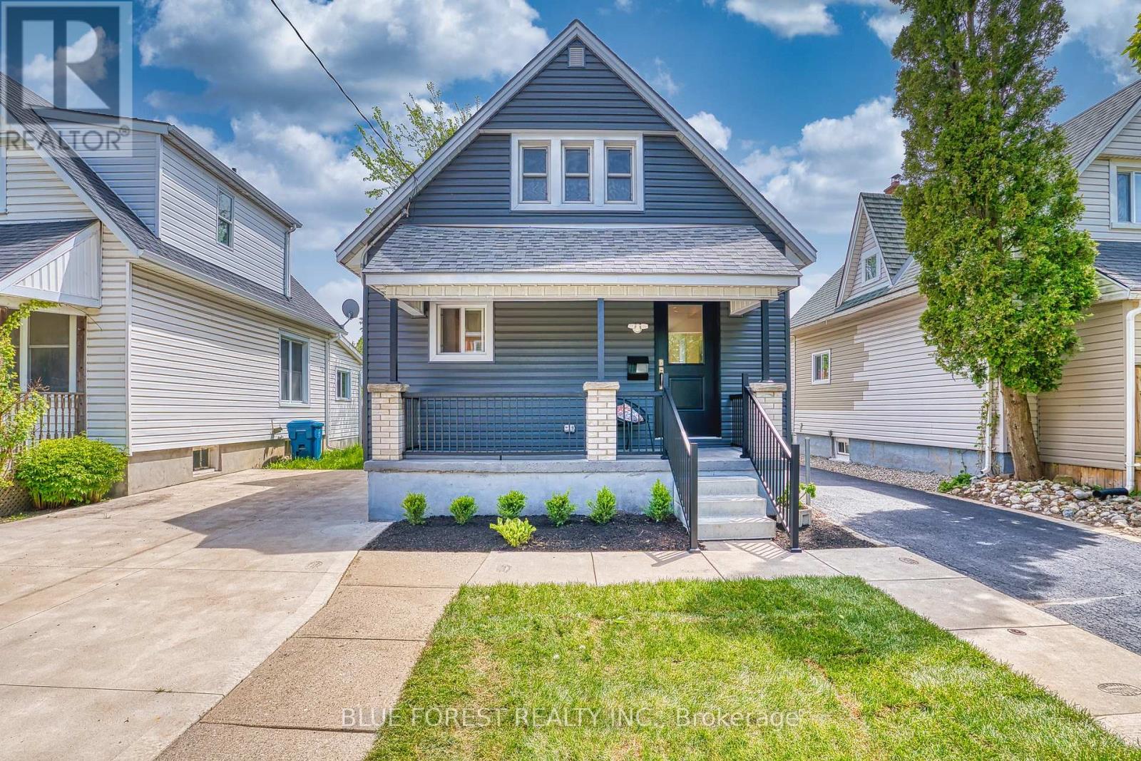 471 ALBERT STREET - 2