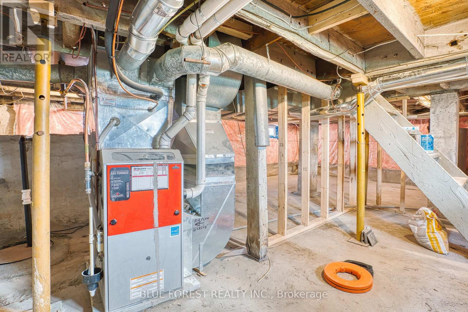 471 ALBERT STREET - 24