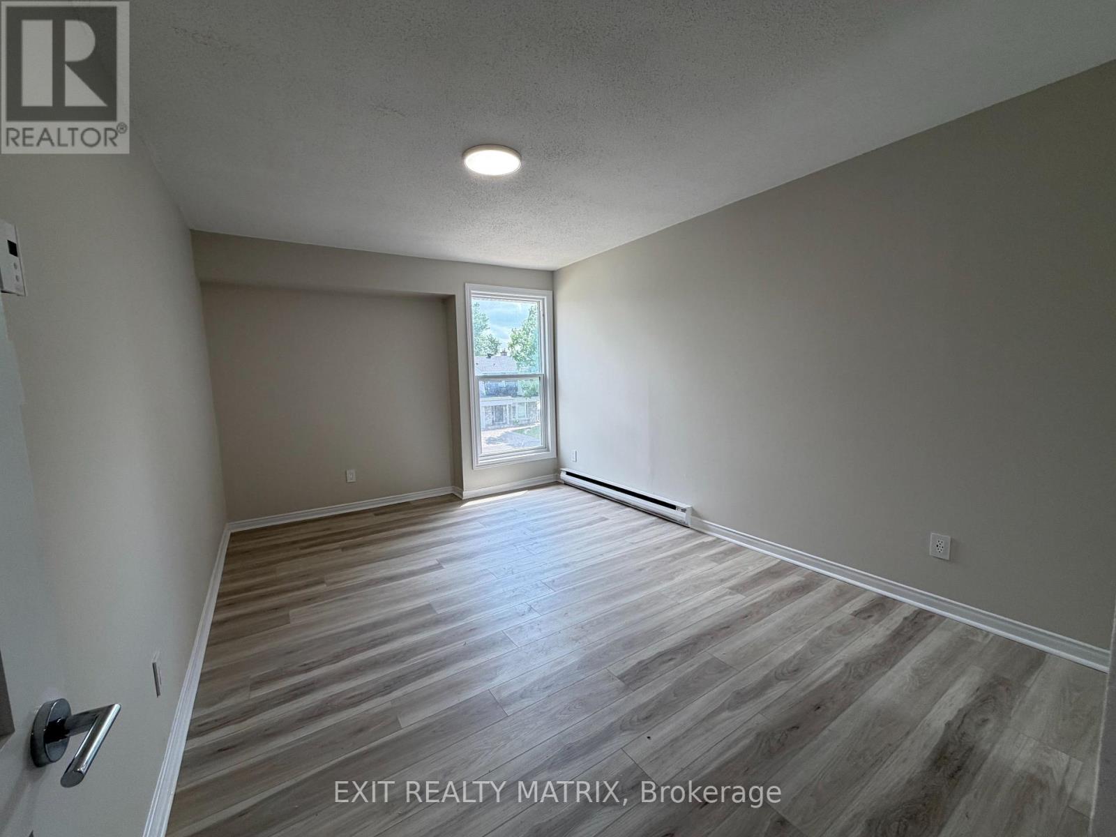 3 Bed, 2 Bath Apartment for Rent in Ottawa – 137 – 3445 UPLANDS DRIVE, Ottawa – MLS# X13439810 - Image 10