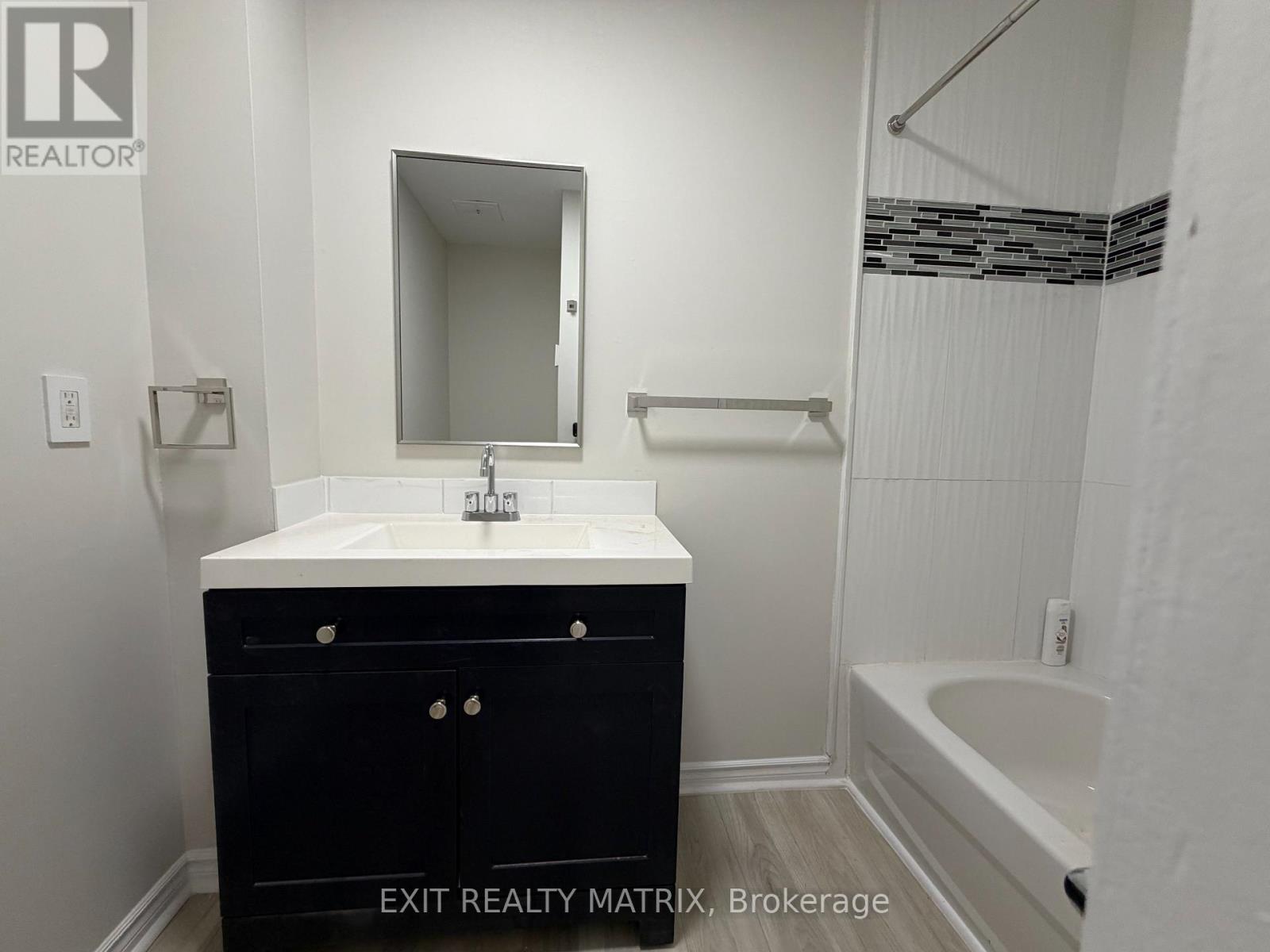 3 Bed, 2 Bath Apartment for Rent in Ottawa – 137 – 3445 UPLANDS DRIVE, Ottawa – MLS# X13439810 - Image 6