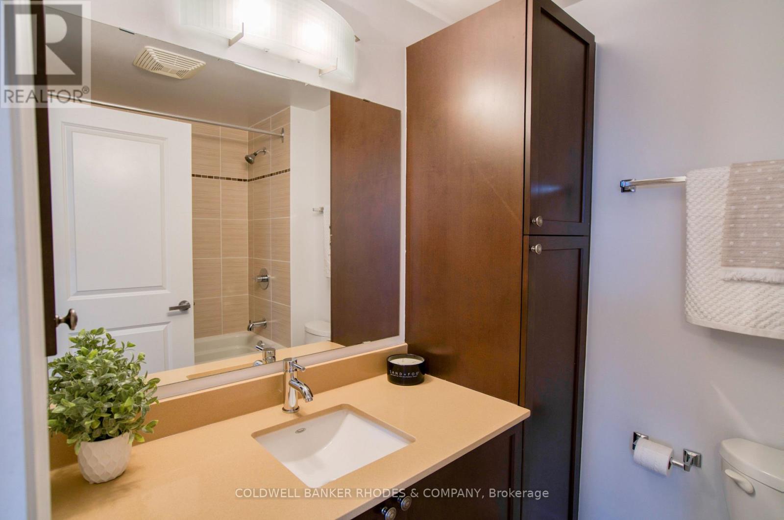 #407 90 LANDRY STREET - 14