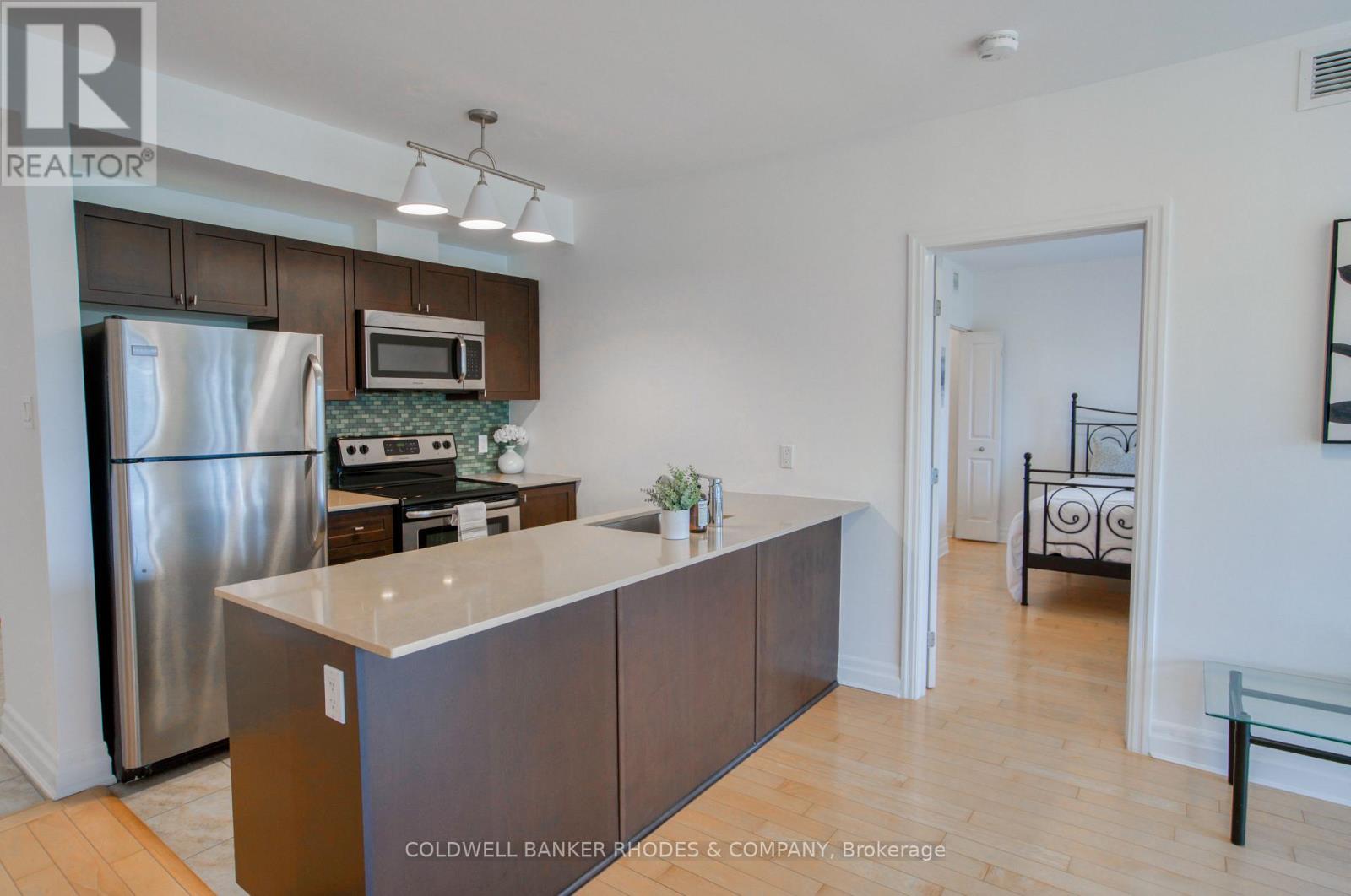 #407 90 LANDRY STREET - 5