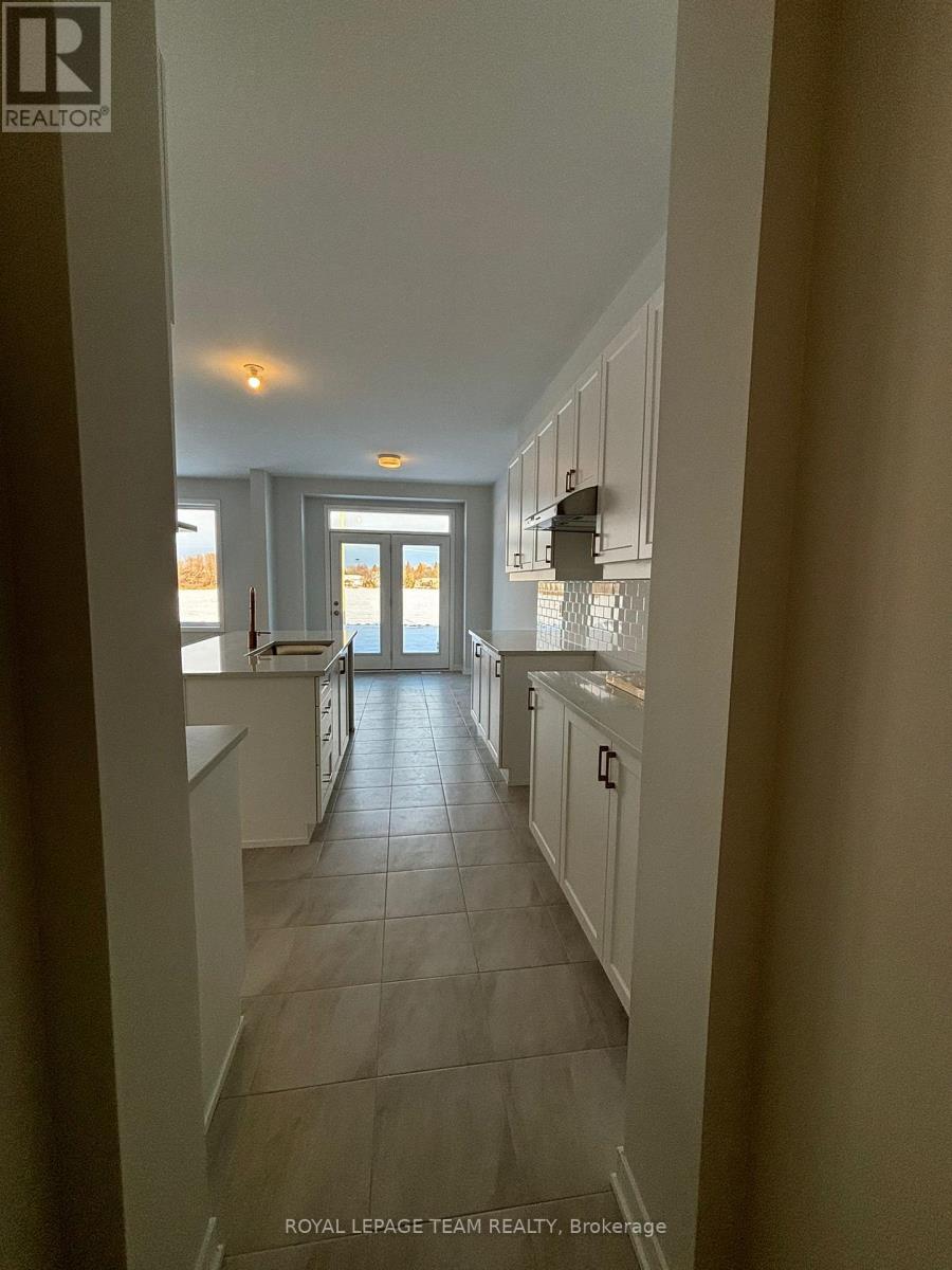 420 MEYNELL STREET - 14