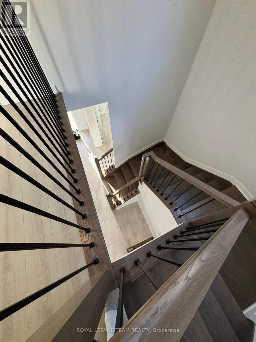 420 MEYNELL STREET - 16