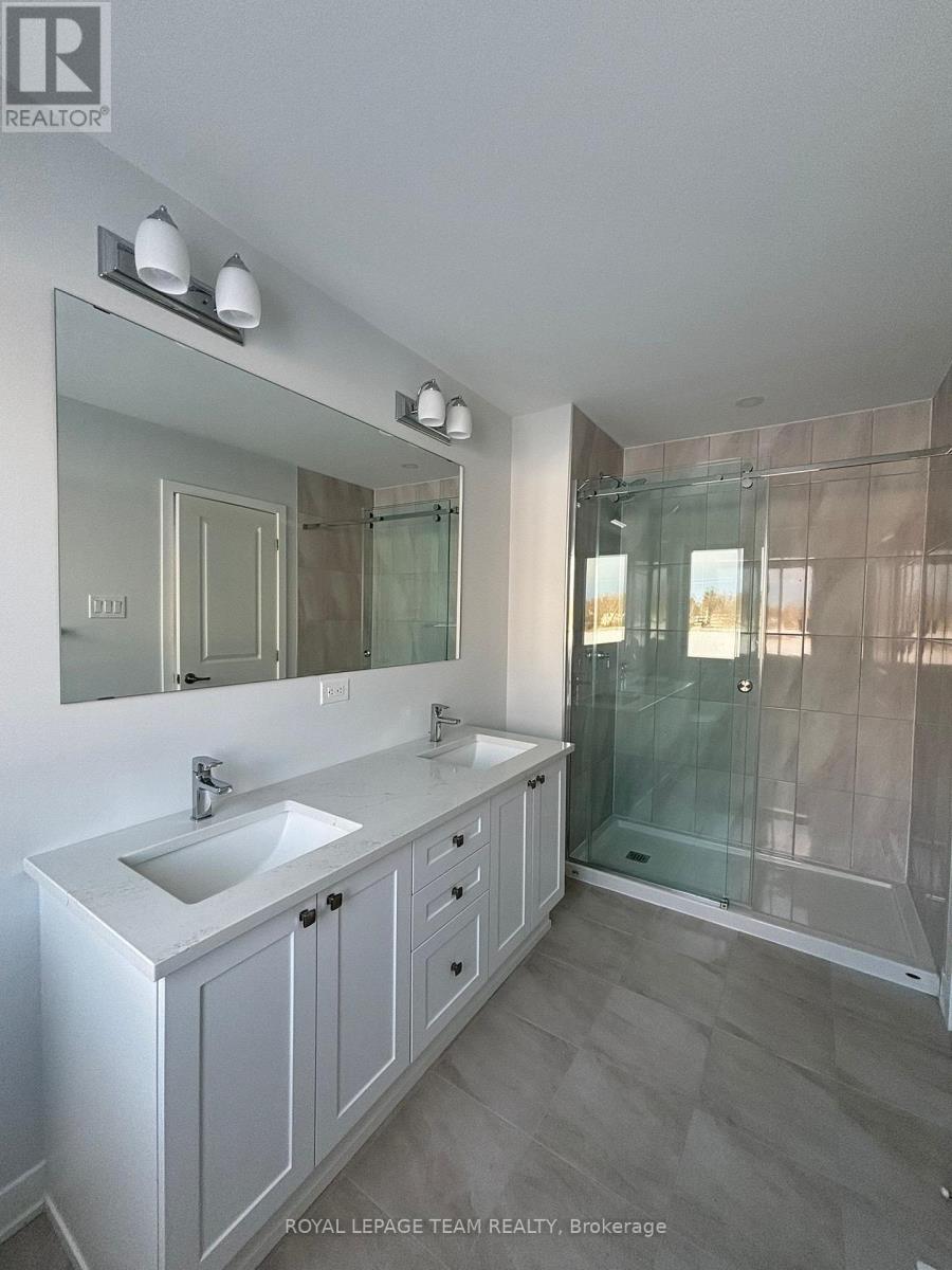 420 MEYNELL STREET - 23