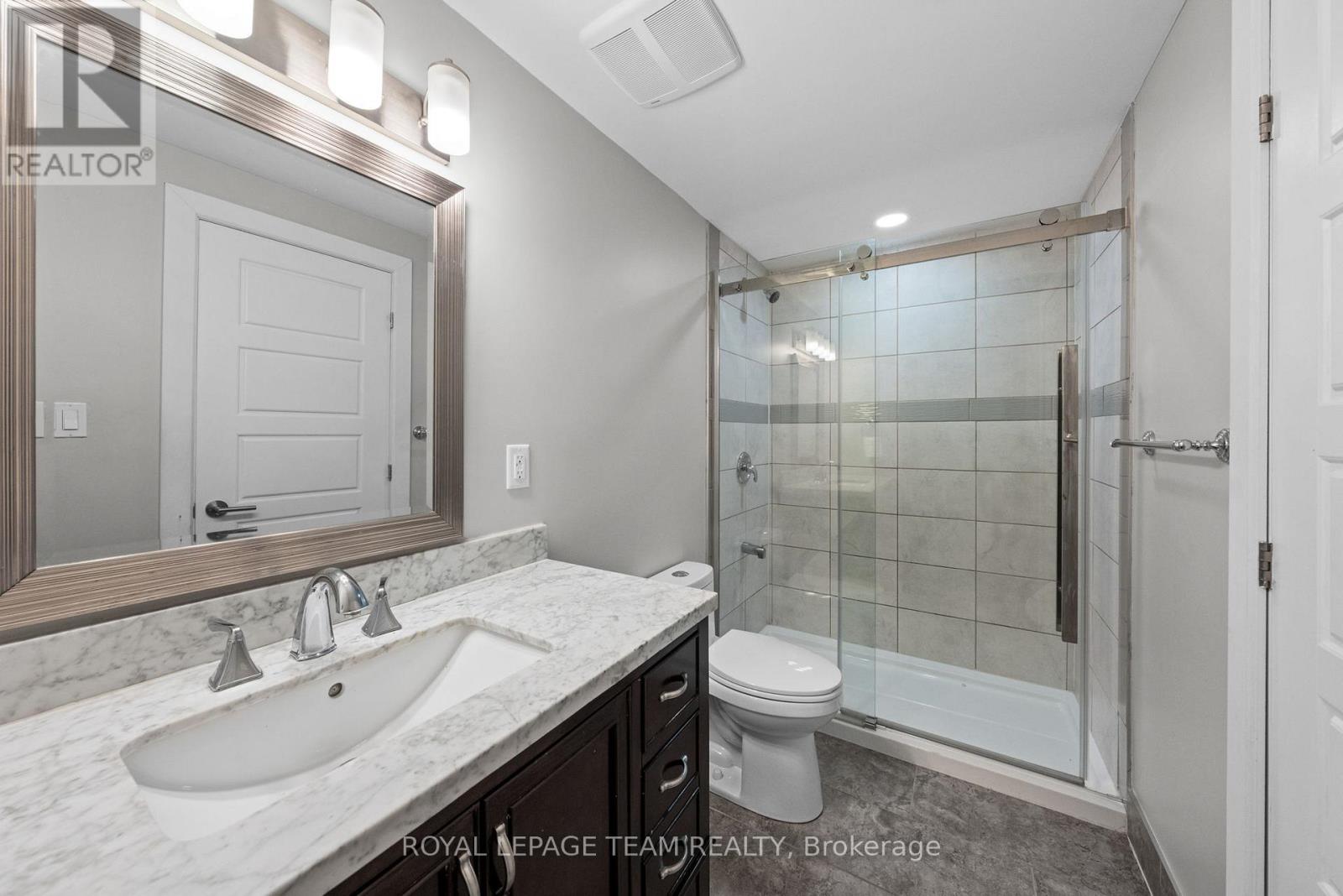 6 Bed, 7 Bath House for Sale in Ottawa – 17 ARGUE DRIVE, Ottawa – MLS# X13440014 - Image 39