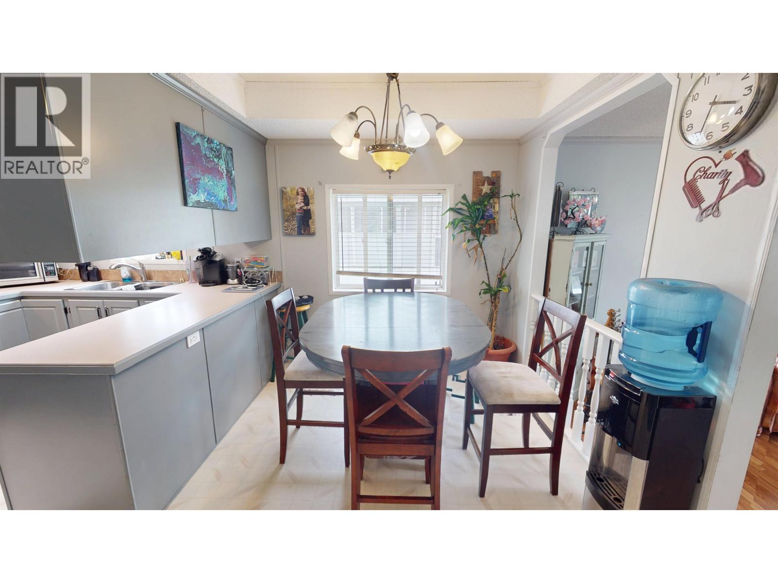 32 602 ELM STREET, Quesnel
