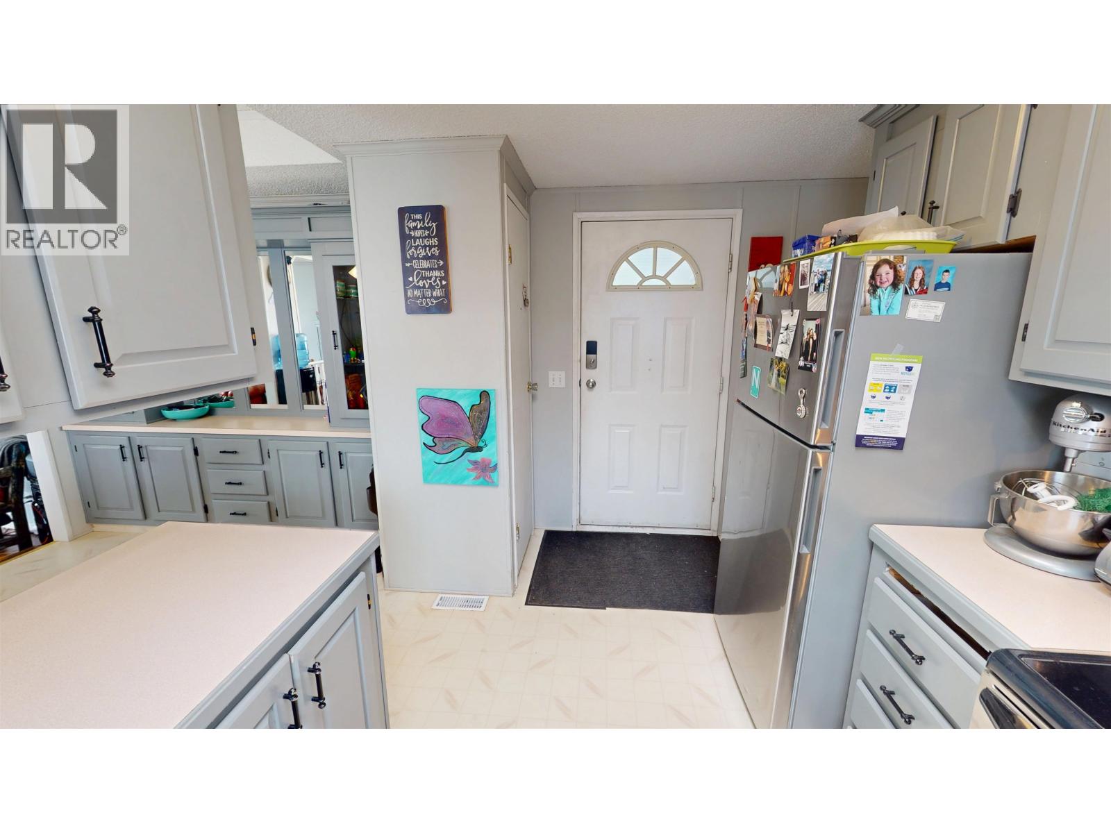 32 602 ELM STREET, Quesnel