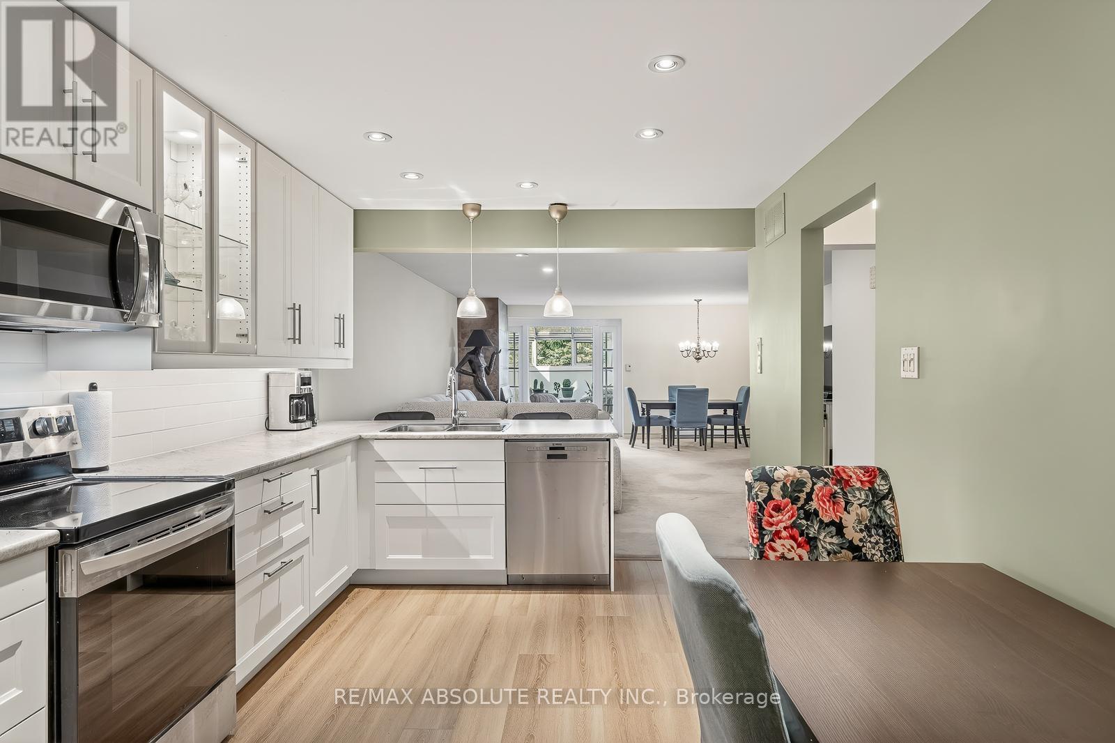 206 STRATAS COURT - 19