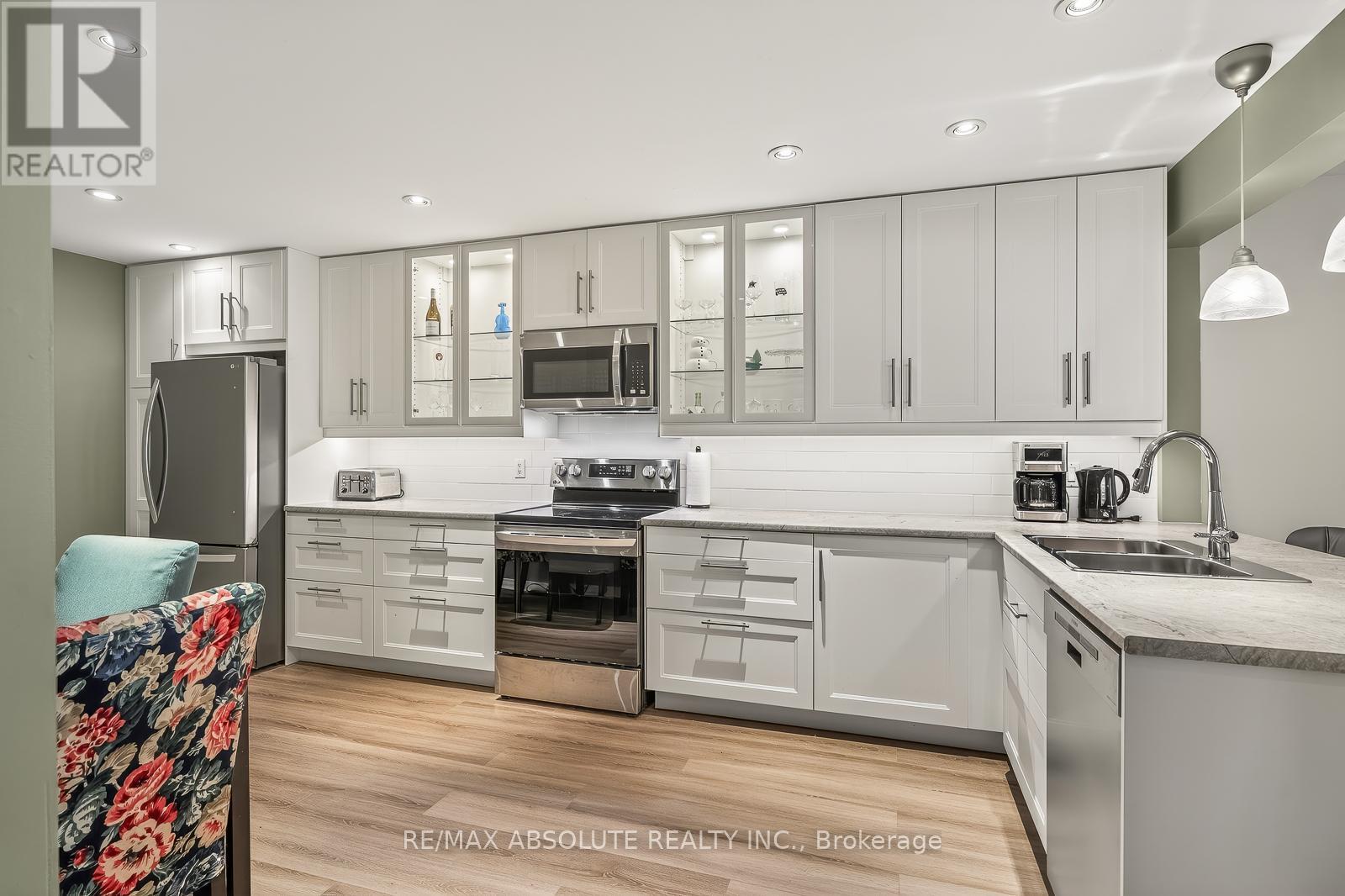 206 STRATAS COURT - 15