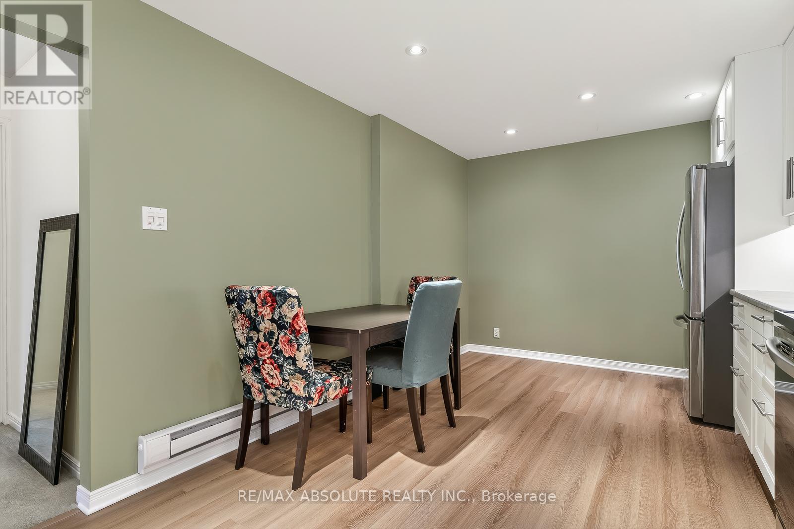 206 STRATAS COURT - 17