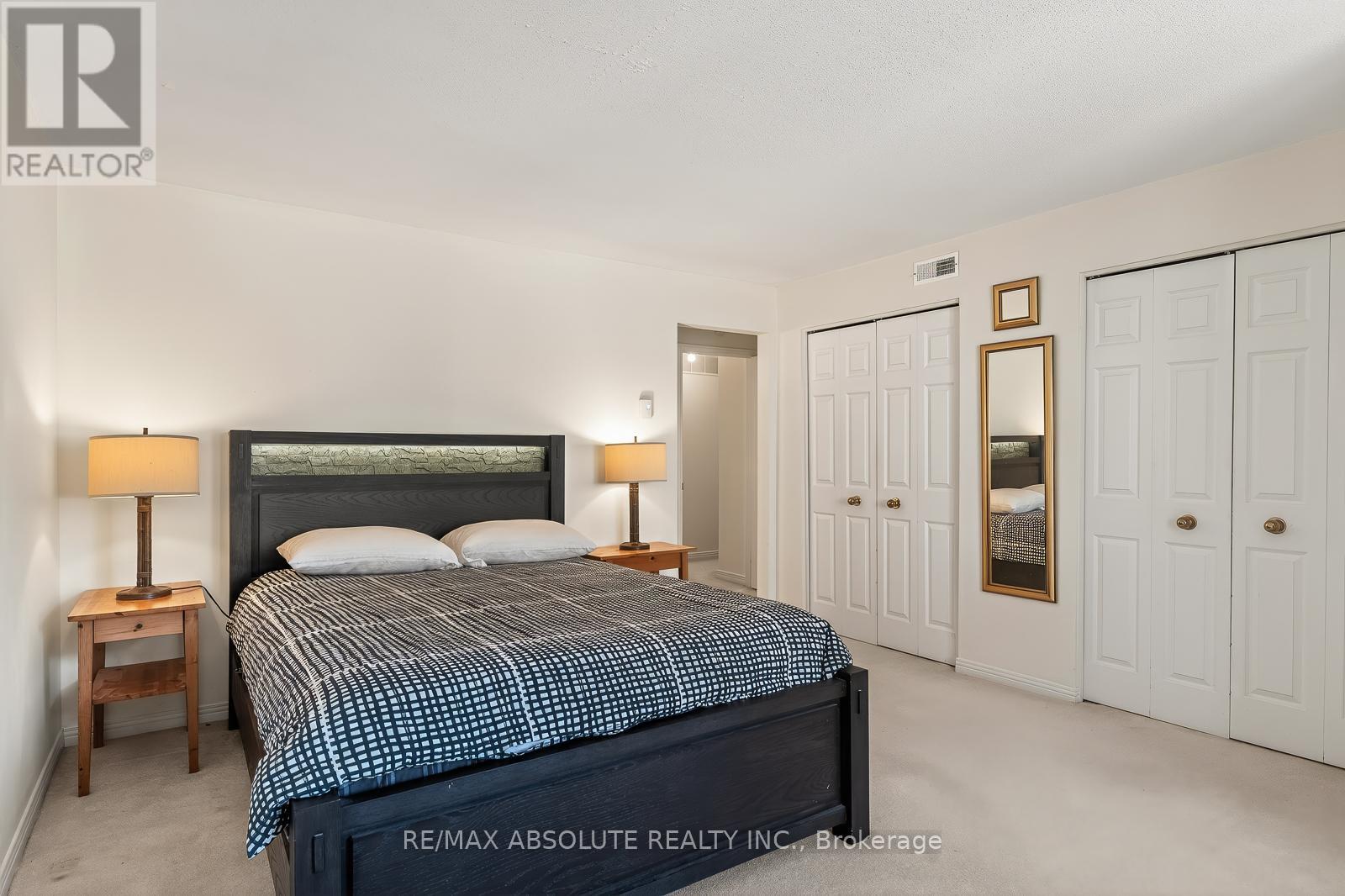 206 STRATAS COURT - 33