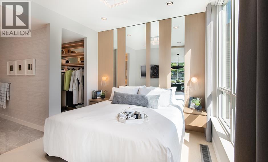17F 5608 BERTON AVENUE, Vancouver