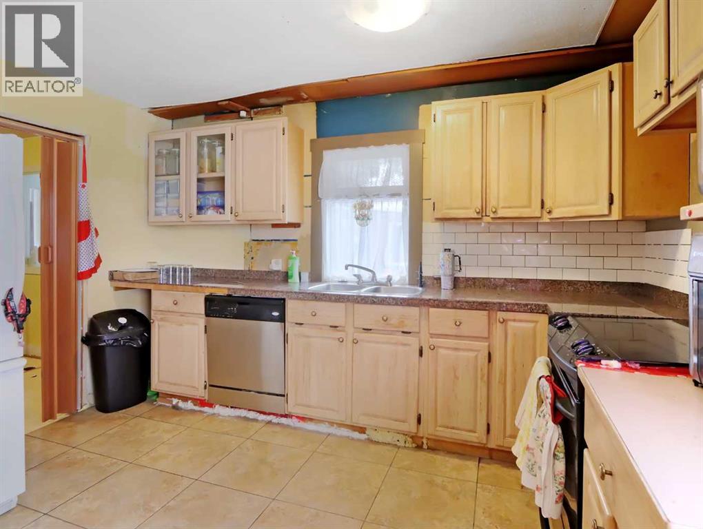 813 13th Street - 11