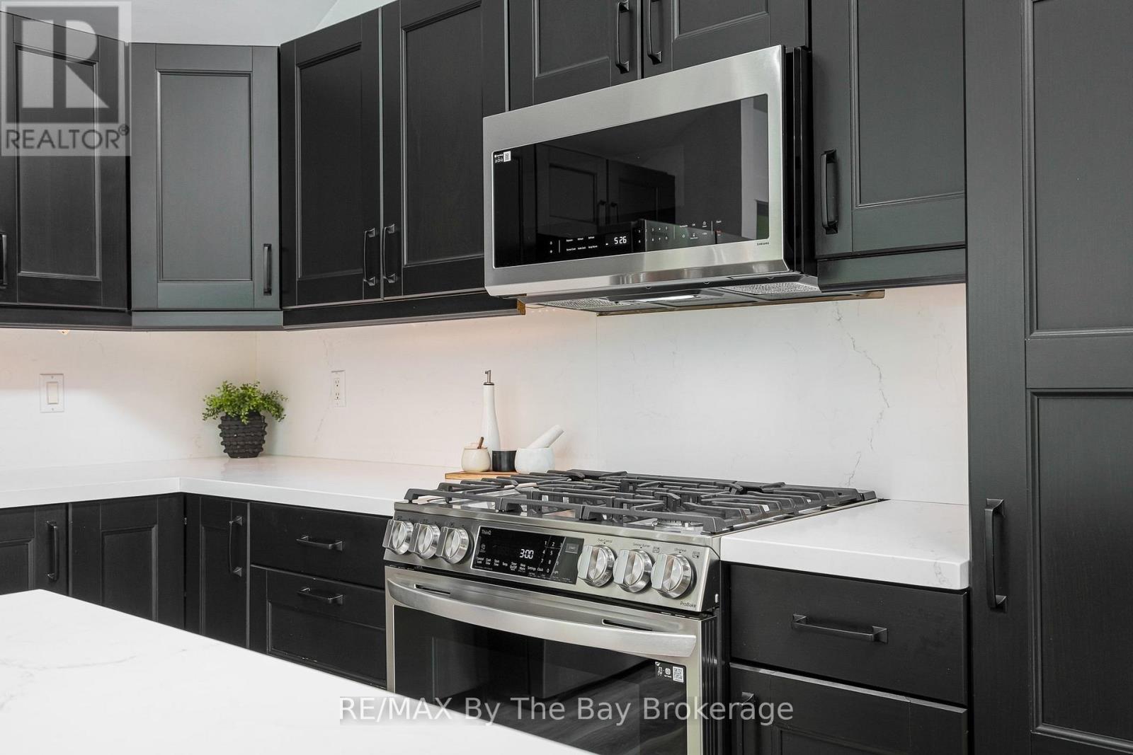 10 BIRCHWOOD TRAIL - 11
