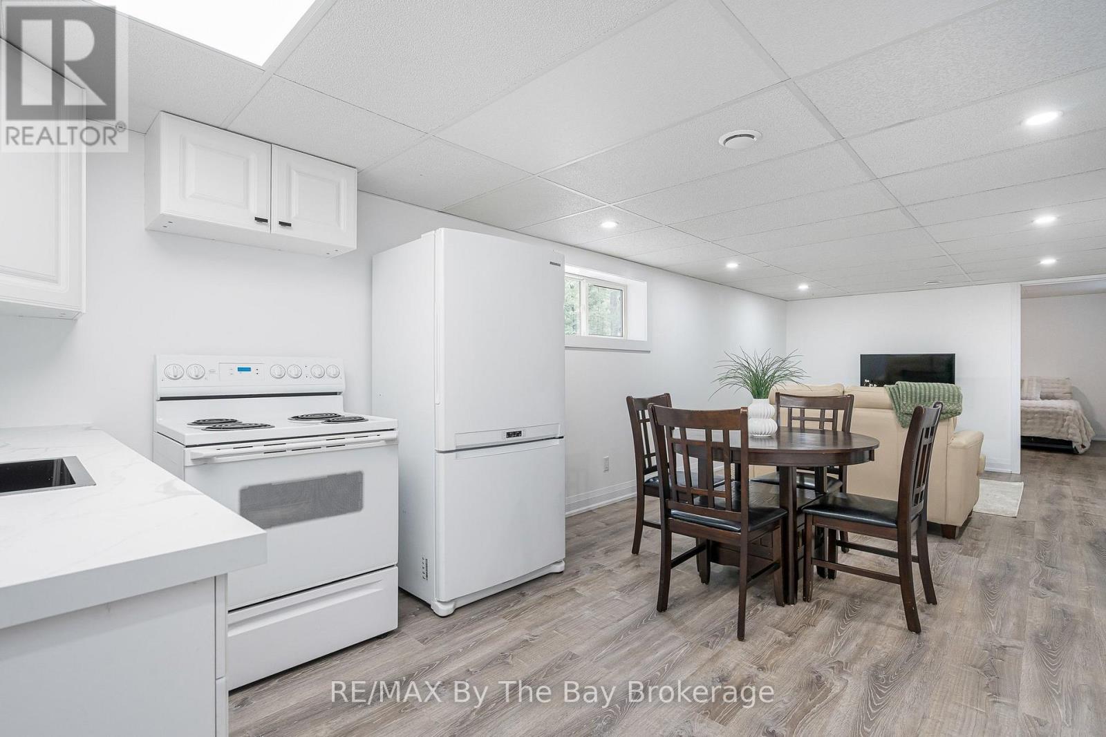 10 BIRCHWOOD TRAIL - 25