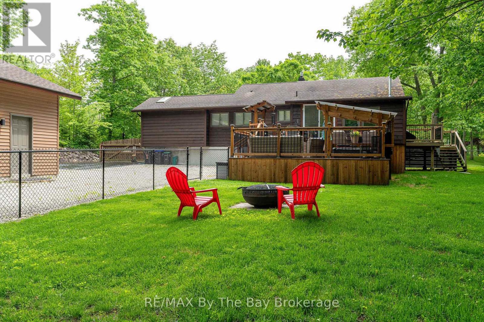10 BIRCHWOOD TRAIL - 34