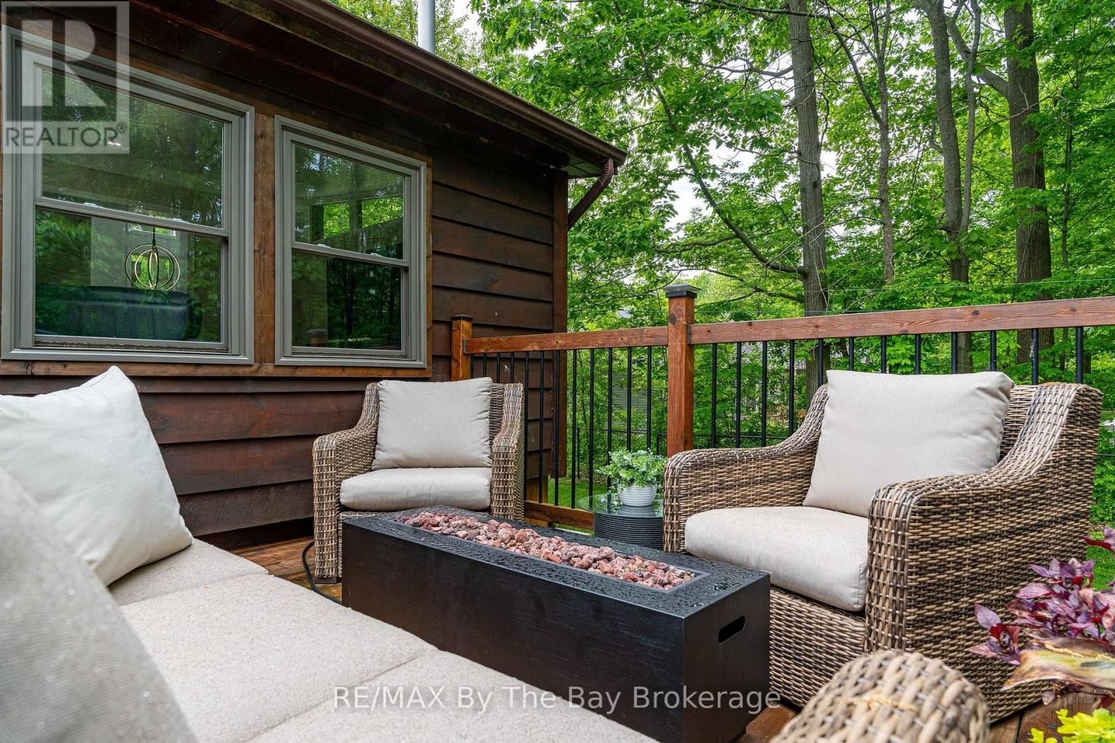 10 BIRCHWOOD TRAIL - 38
