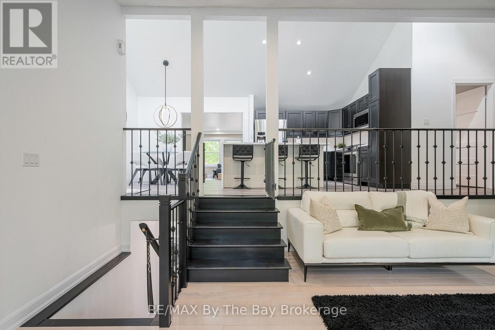 10 BIRCHWOOD TRAIL - 8