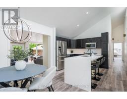 Kitchen - 10 Birchwood Trail, Wasaga Beach, ON L9Z1B2 Photo 9