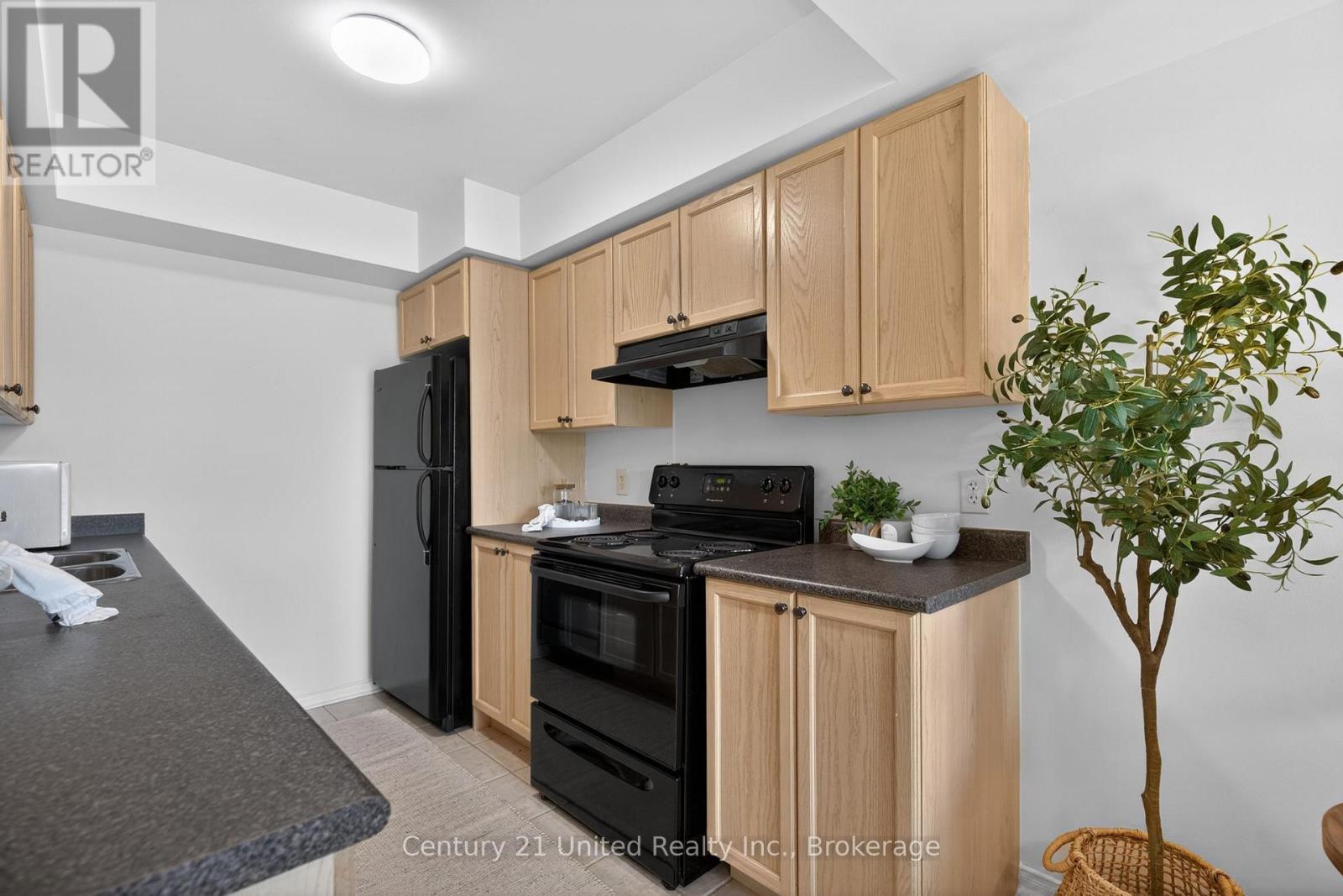 #30 2285 BUR OAK AVENUE - 18