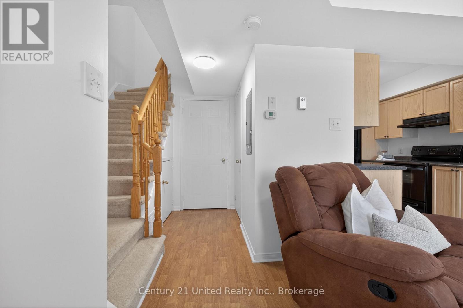 #30 2285 BUR OAK AVENUE - 23