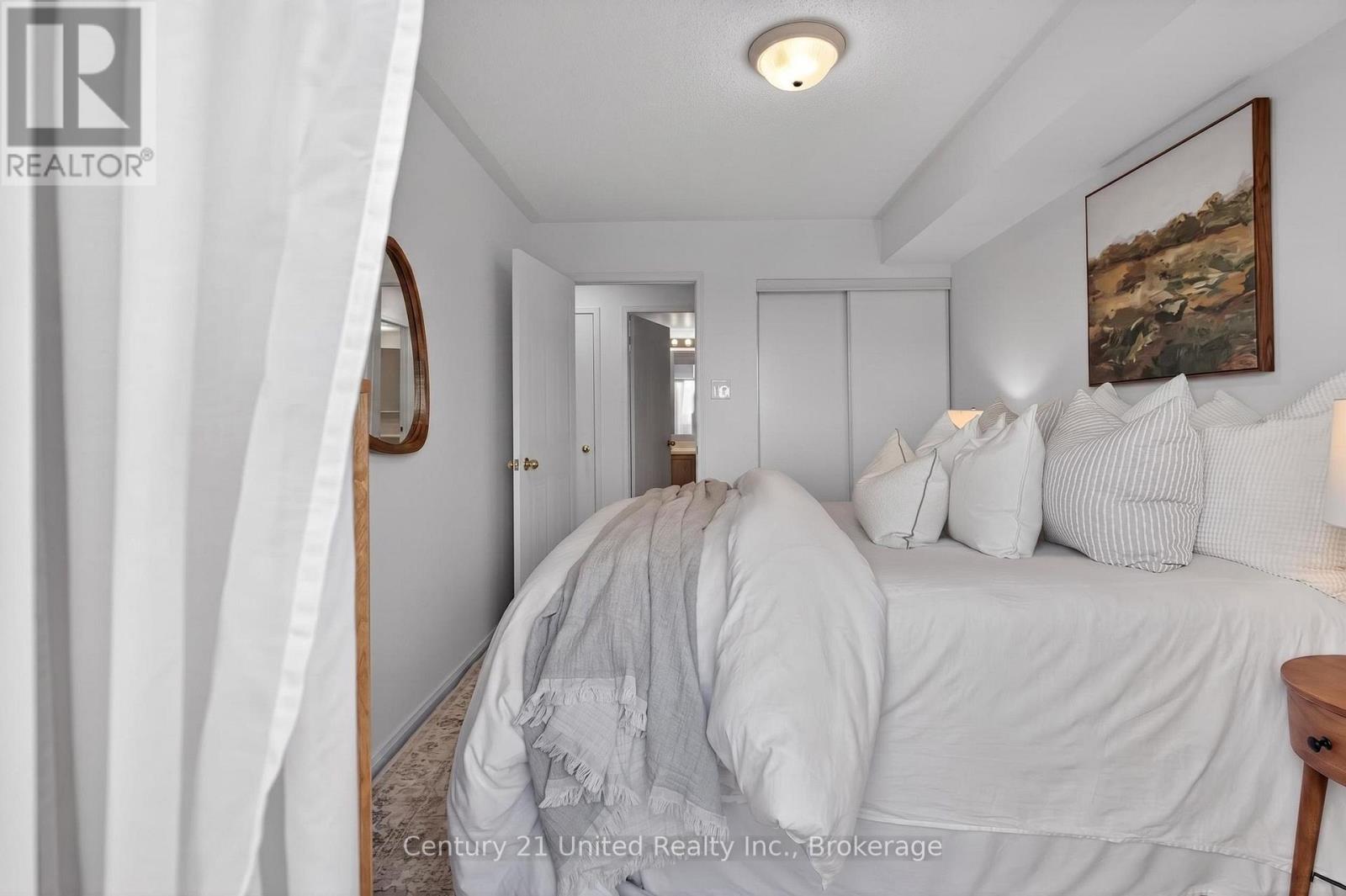 #30 2285 BUR OAK AVENUE - 39
