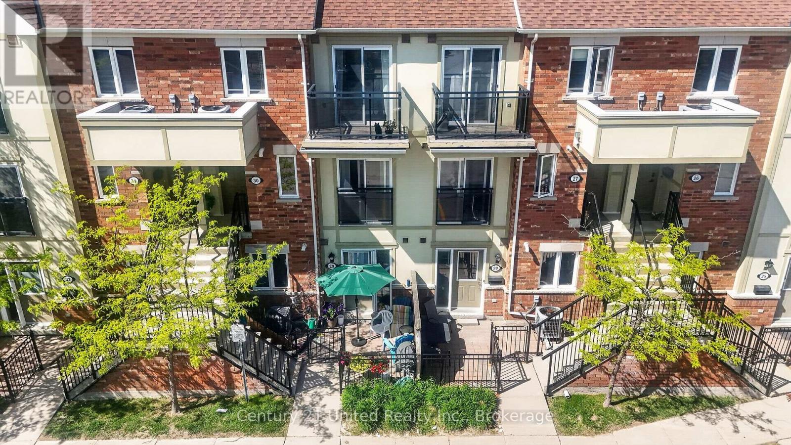 #30 2285 BUR OAK AVENUE - 44