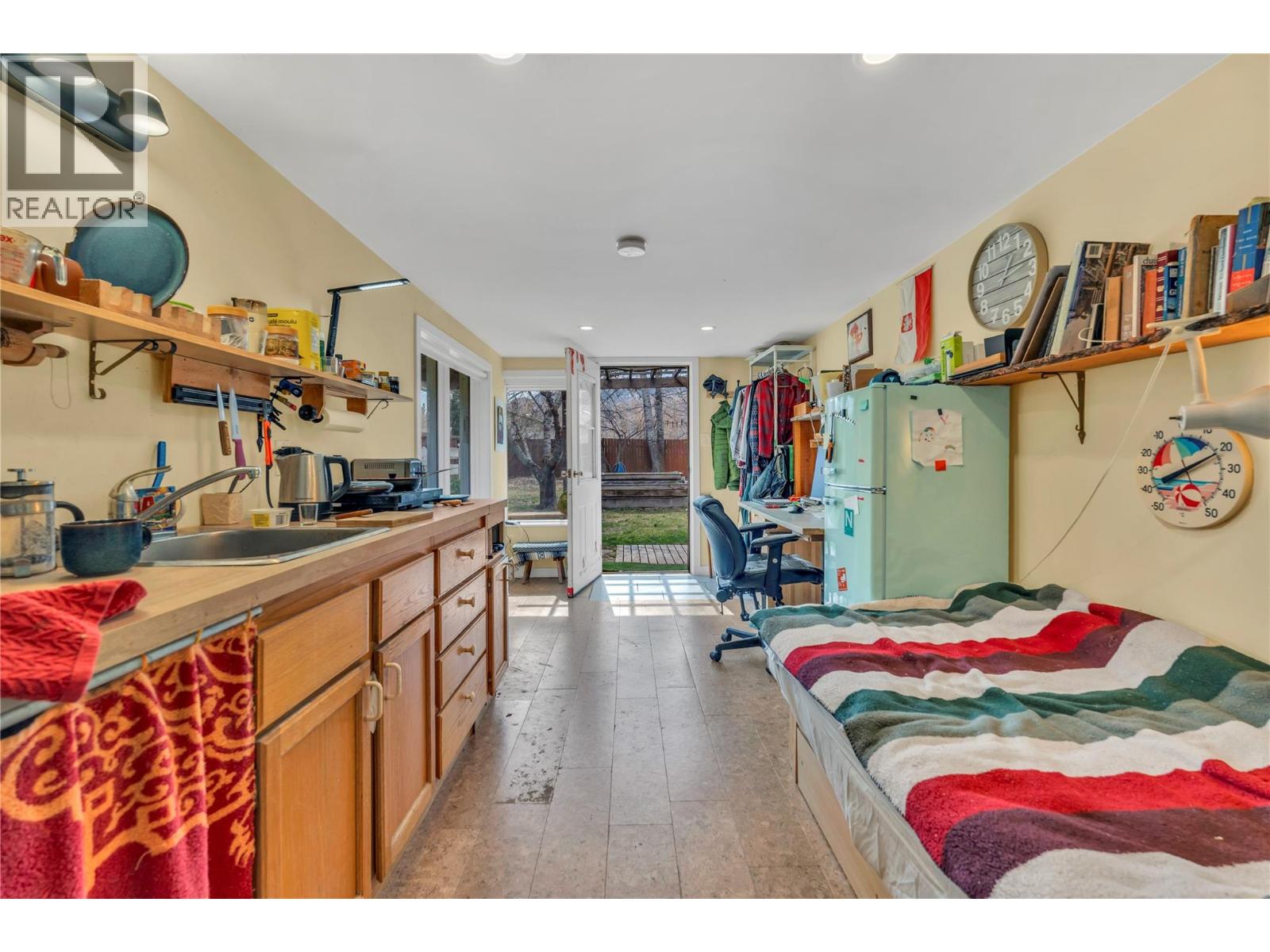 212 Carr Crescent - 31