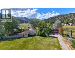 212 Carr Crescent, Oliver