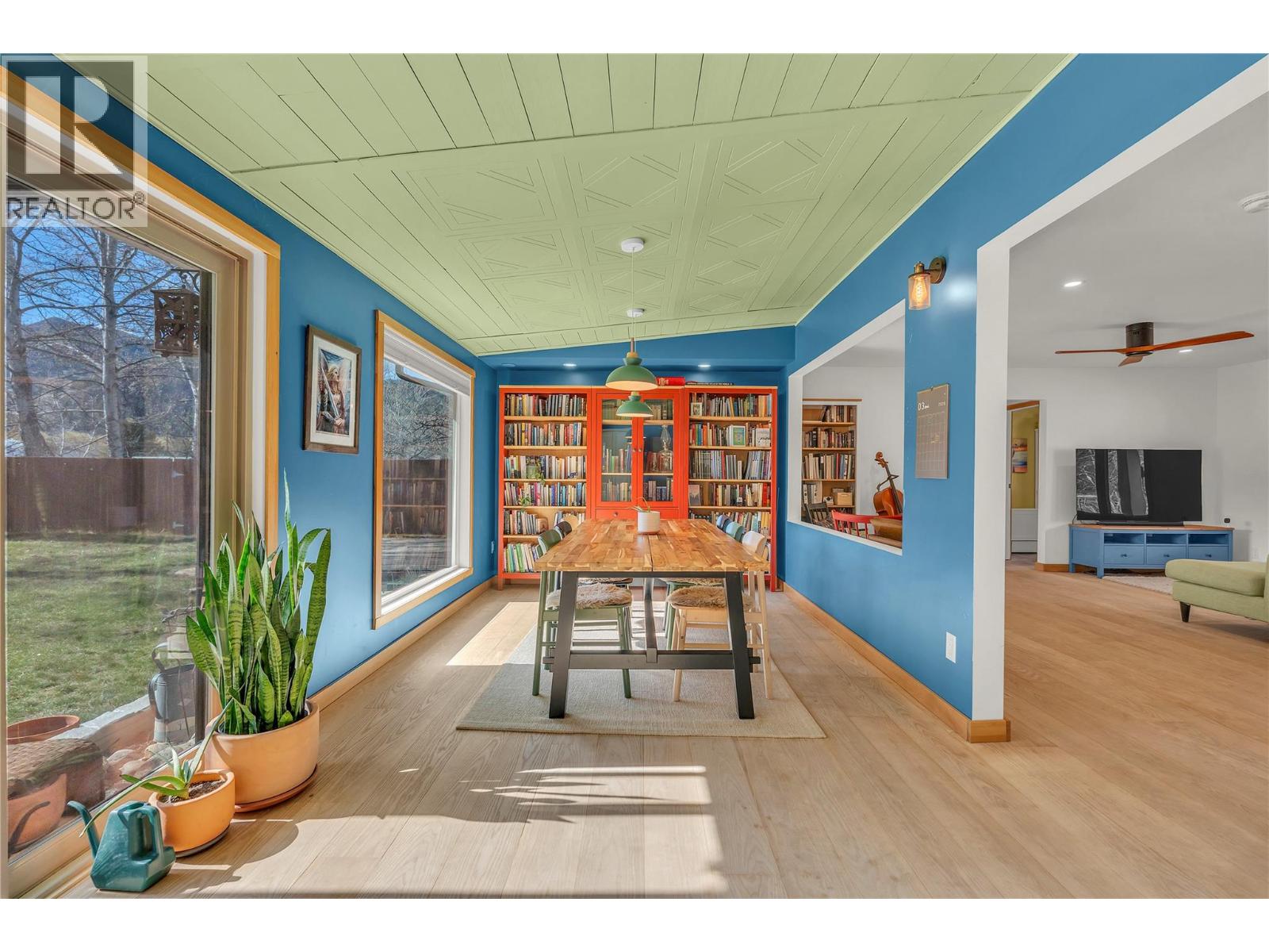 212 Carr Crescent - 10