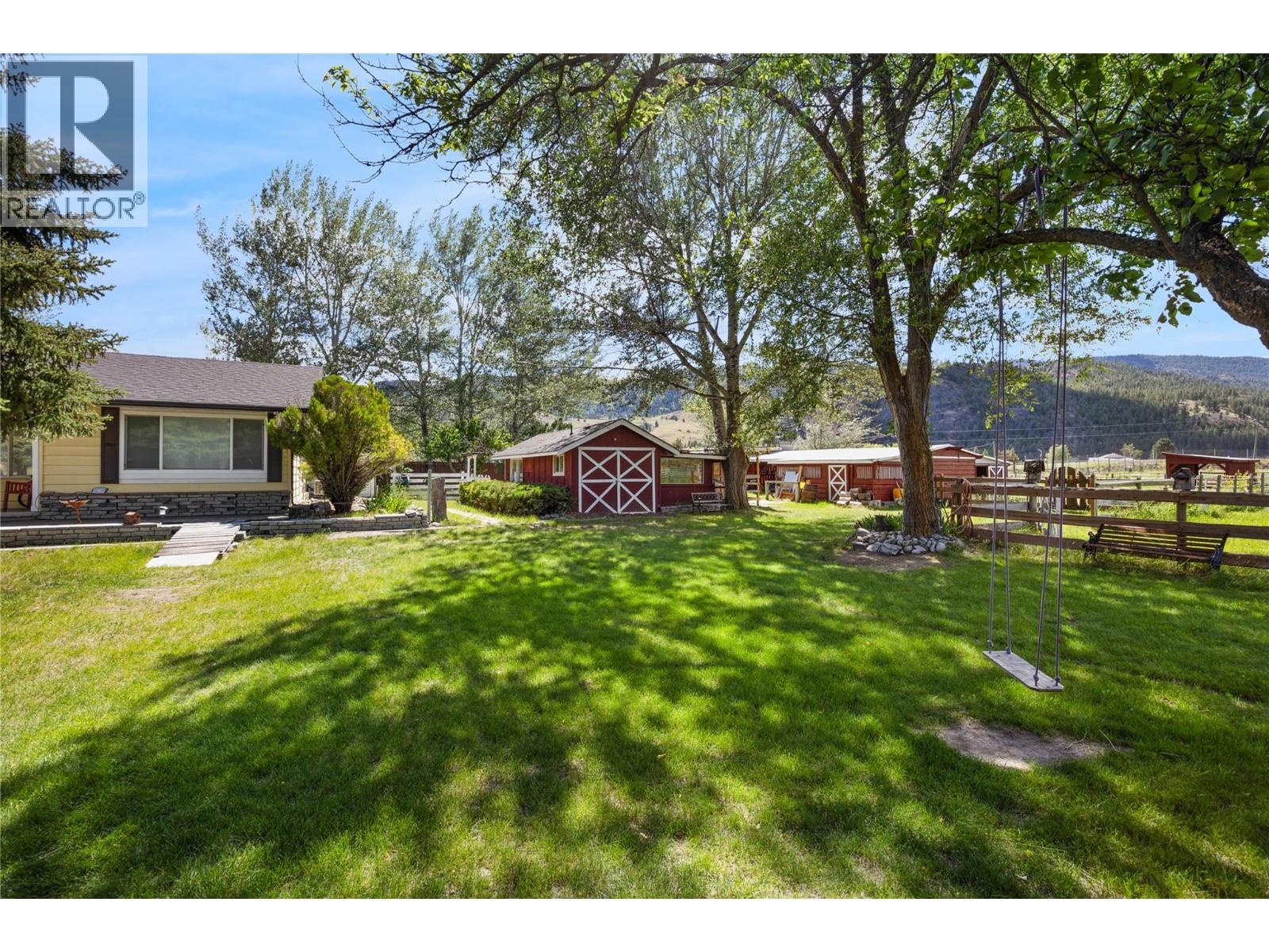 212 Carr Crescent - 32
