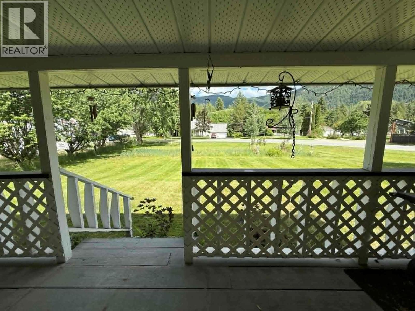 1003 Bridgeview Crescent - 24