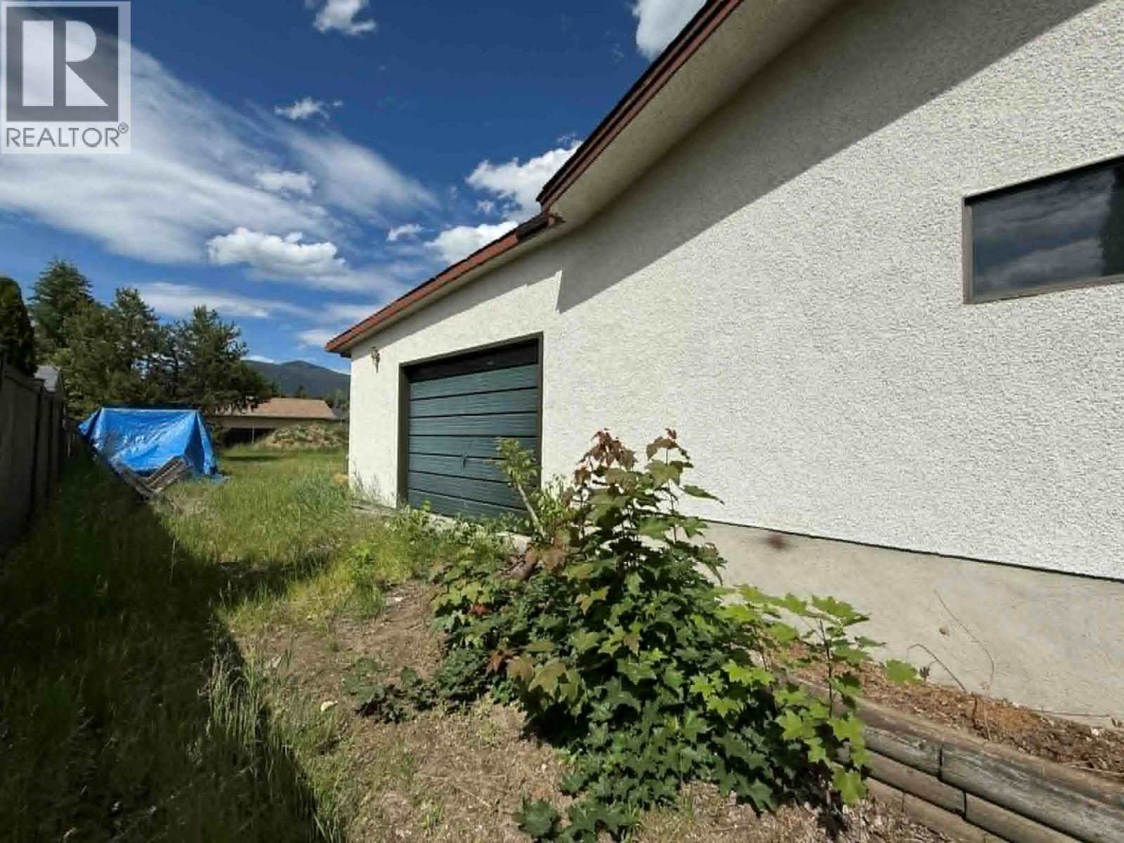 1003 Bridgeview Crescent - 26