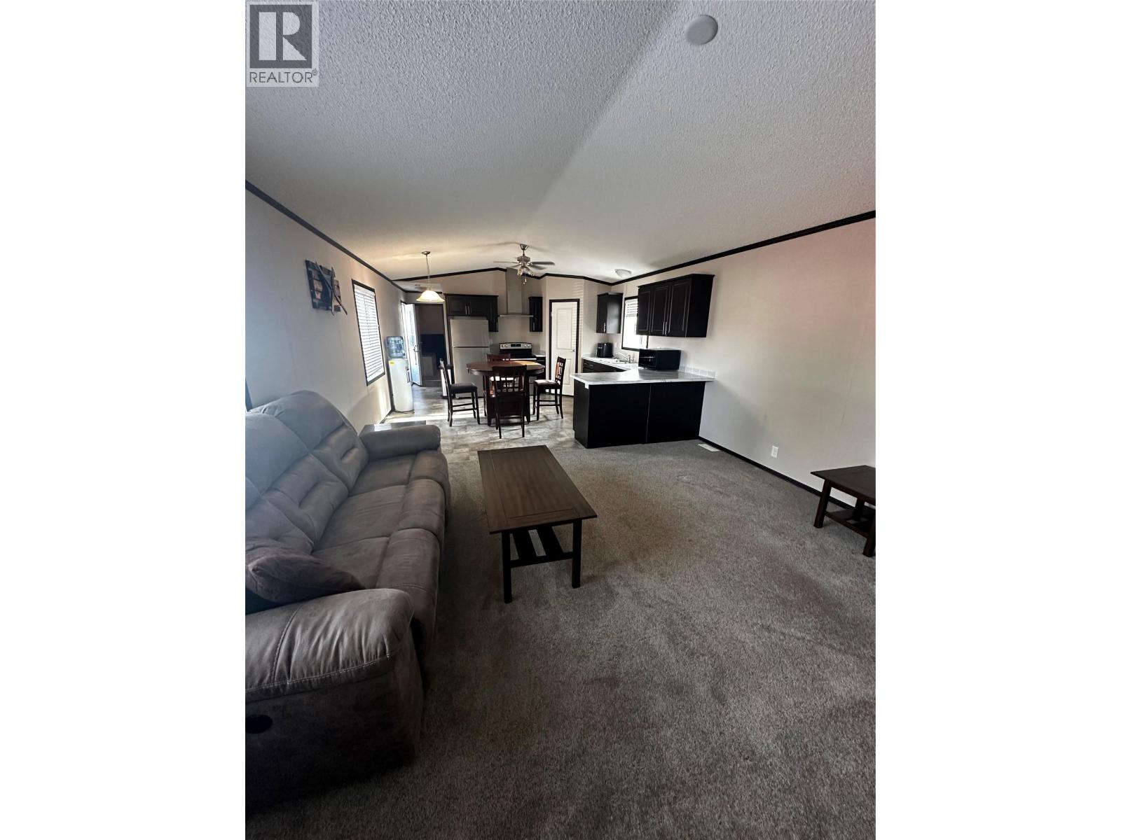 5207&5209 43 Street - 11