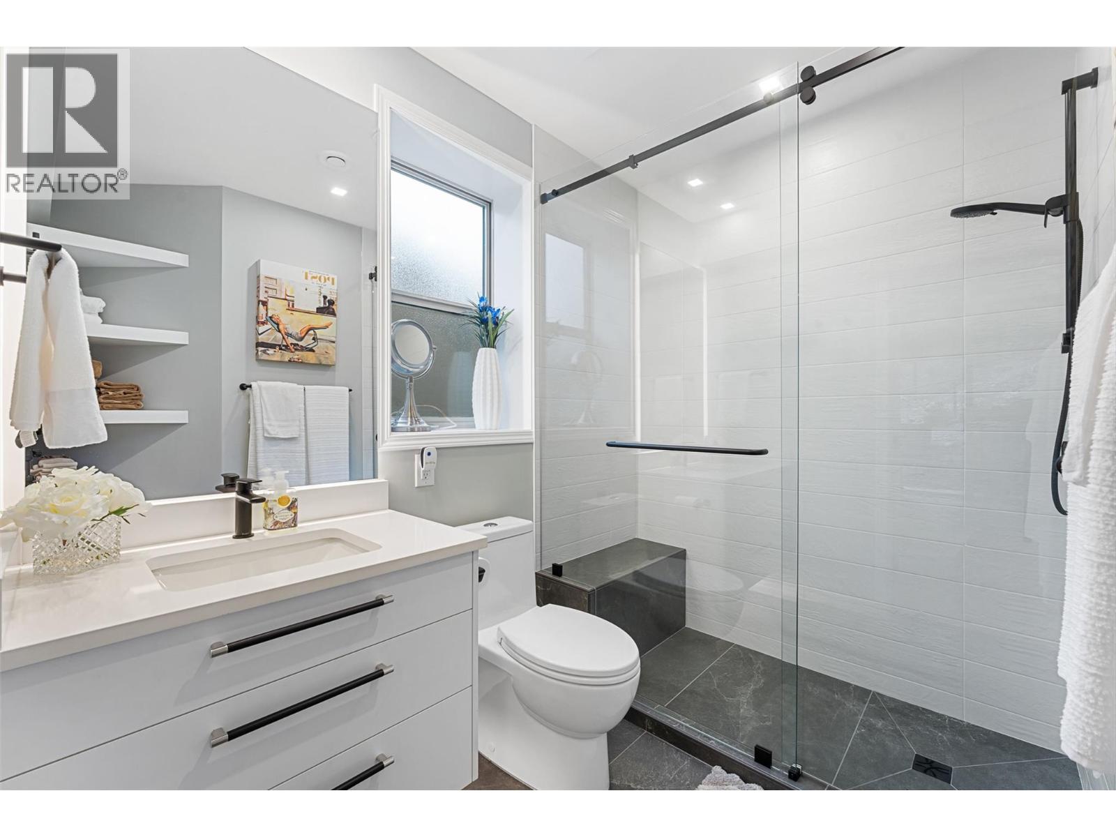 2090 Chilcotin Crescent, Kelowna