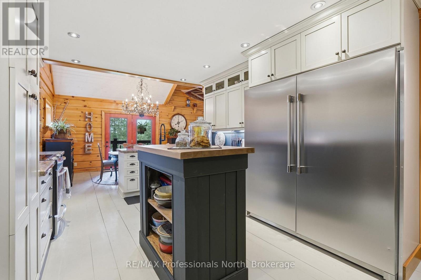 200 RIVERSIDE DRIVE - Image 13