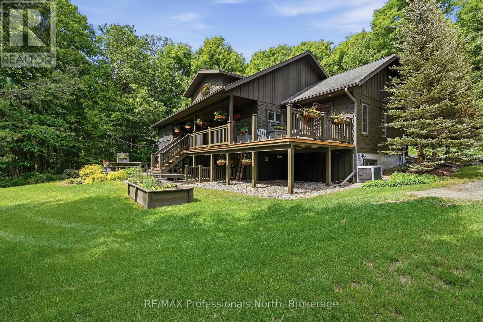 200 RIVERSIDE DRIVE - Image 40