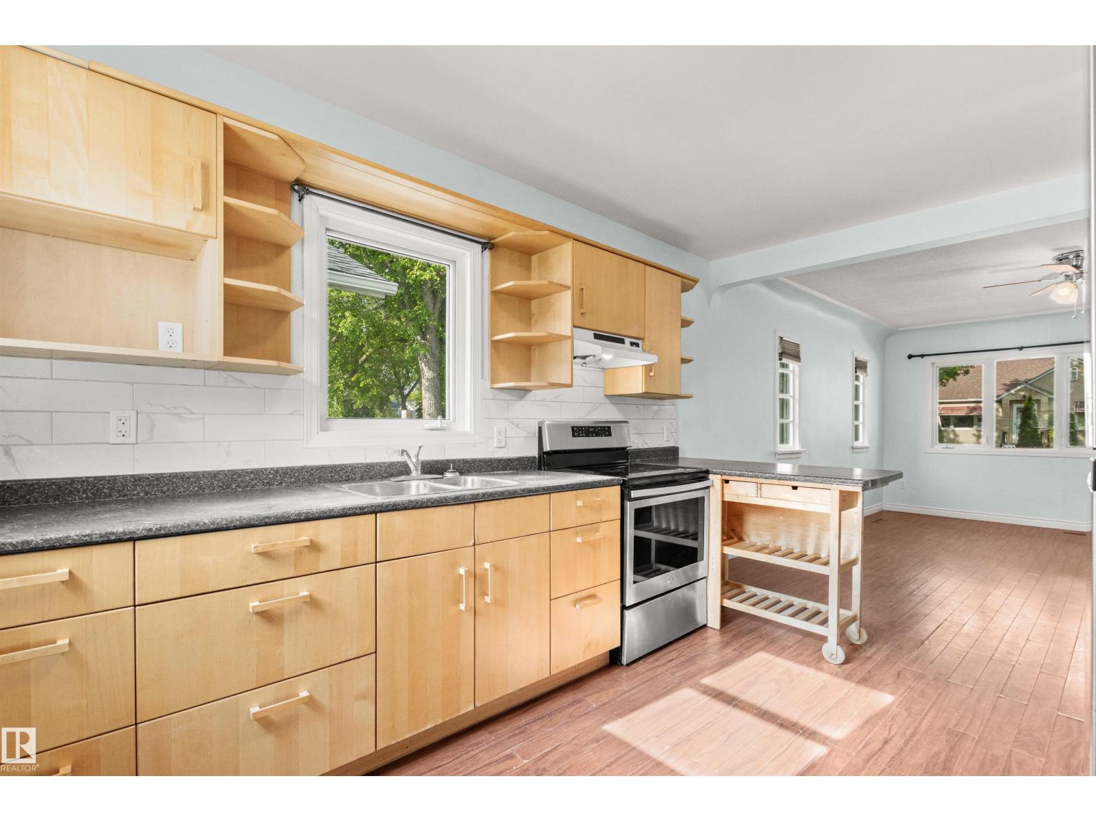 11605 91 ST NW - 13
