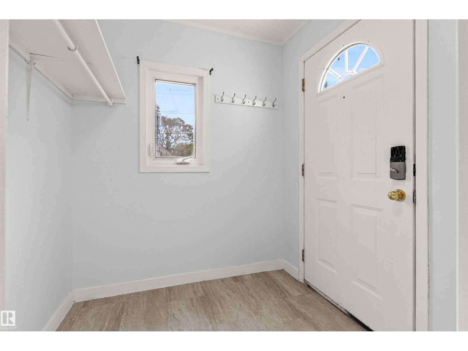 11605 91 ST NW - 20