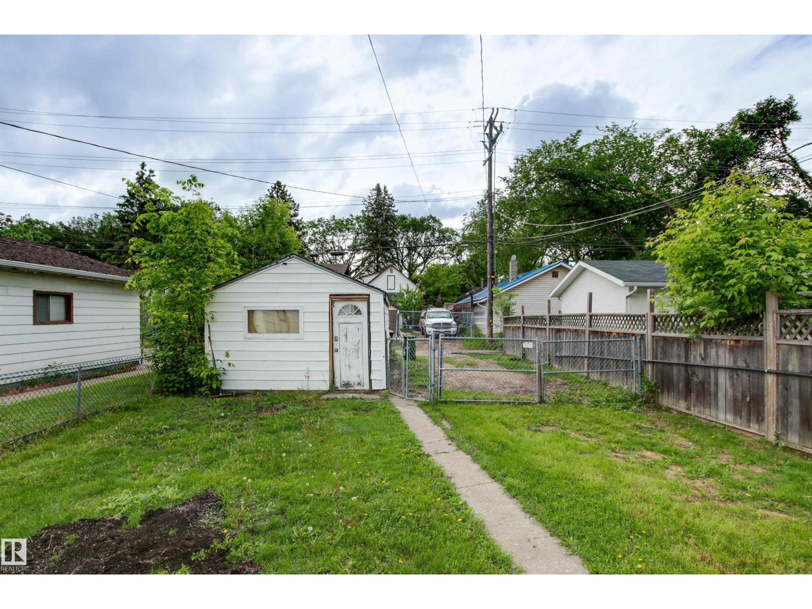 11605 91 ST NW - 37