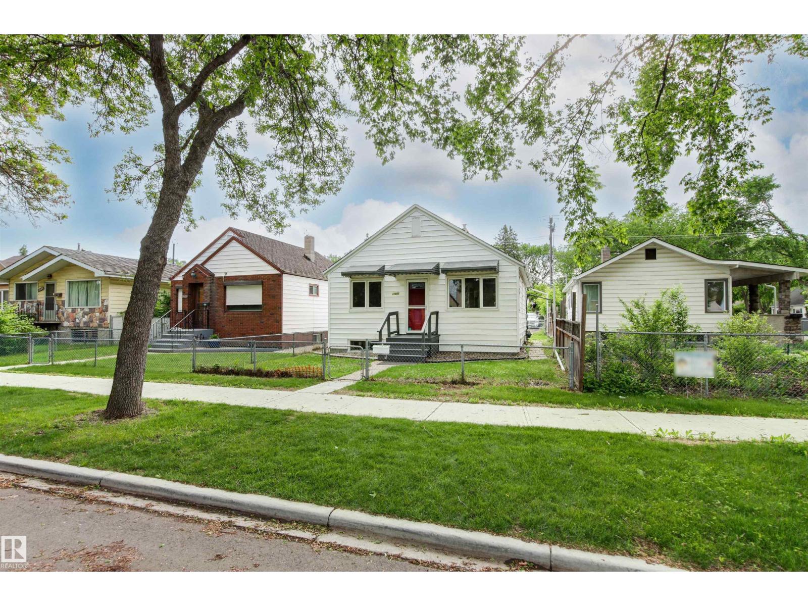 11605 91 ST NW - 47